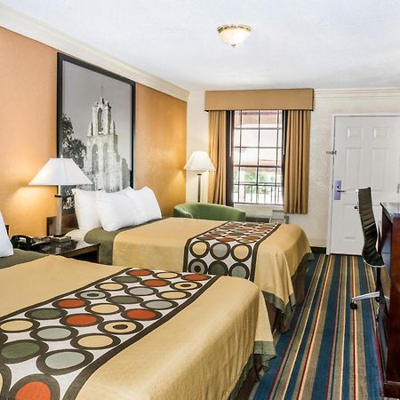 Express Inn Кейти Экстерьер фото