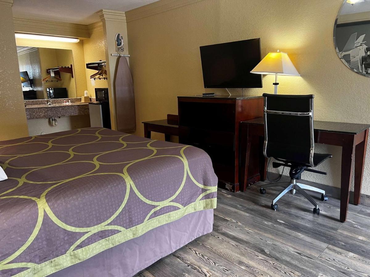 Express Inn Кейти Экстерьер фото