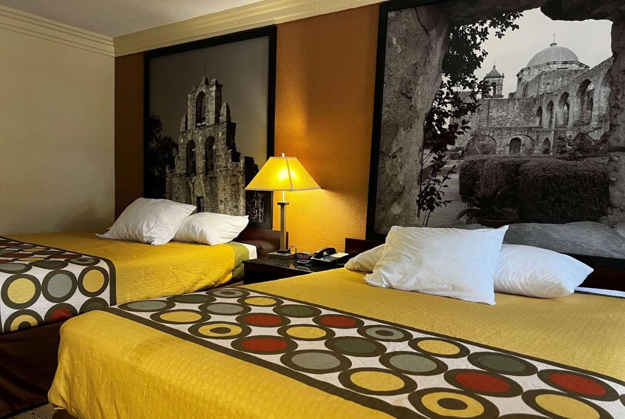 Express Inn Кейти Экстерьер фото