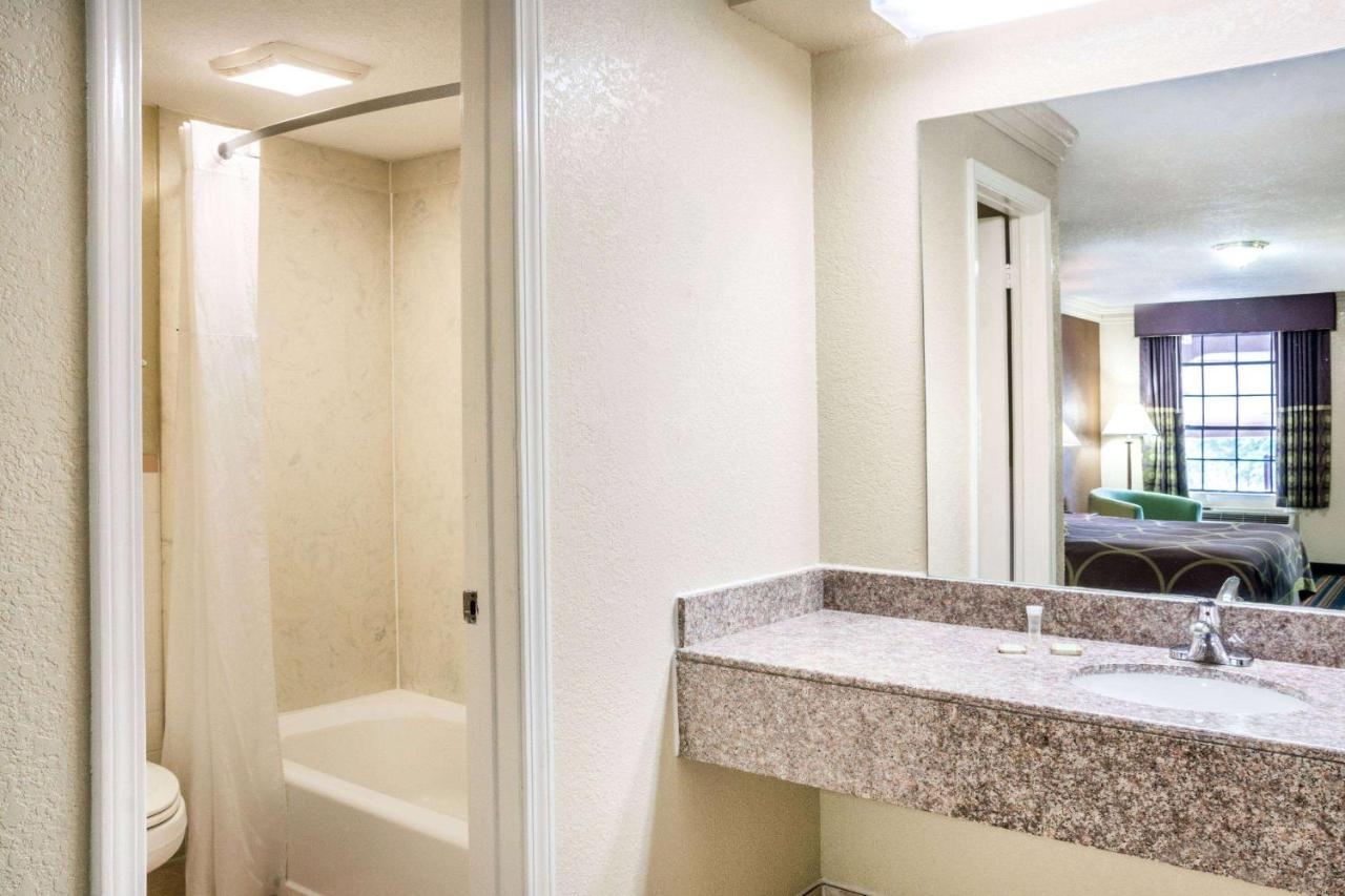 Express Inn Кейти Экстерьер фото