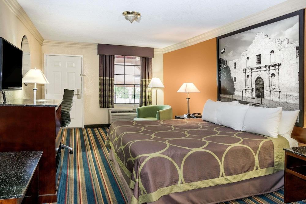 Express Inn Кейти Экстерьер фото