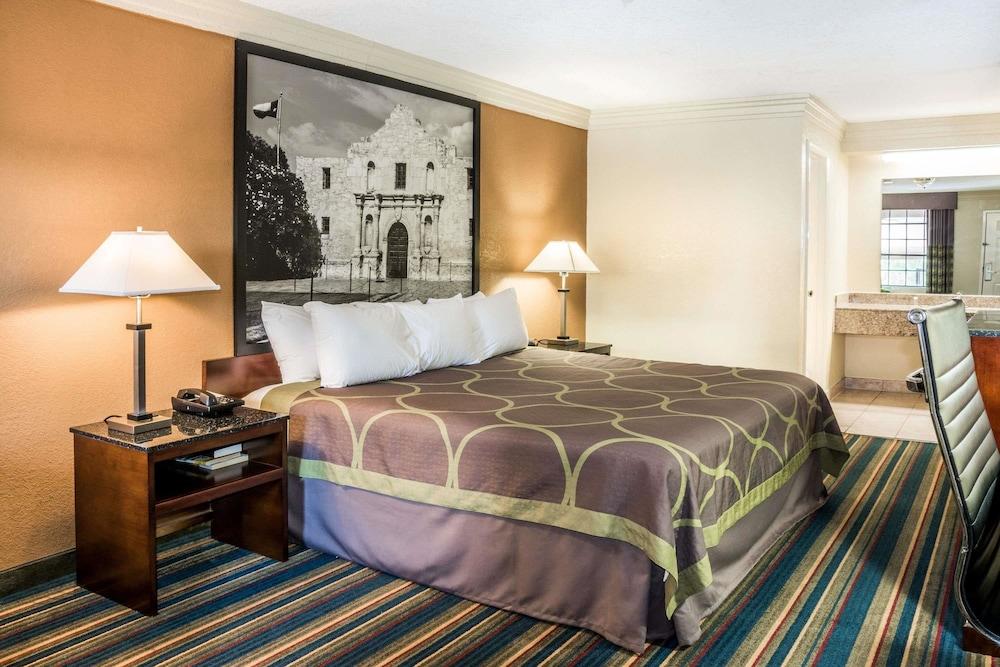 Express Inn Кейти Экстерьер фото